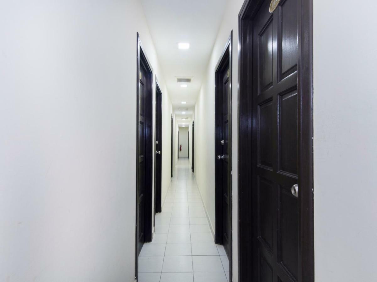 Oyo 91130 Hotel 91 Bukit Mewah Kajang Exterior photo